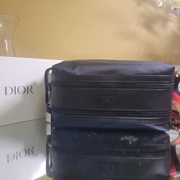 Dior Pouch organizer converted in to shoulder bag/belt bag - Picture 10 of 15